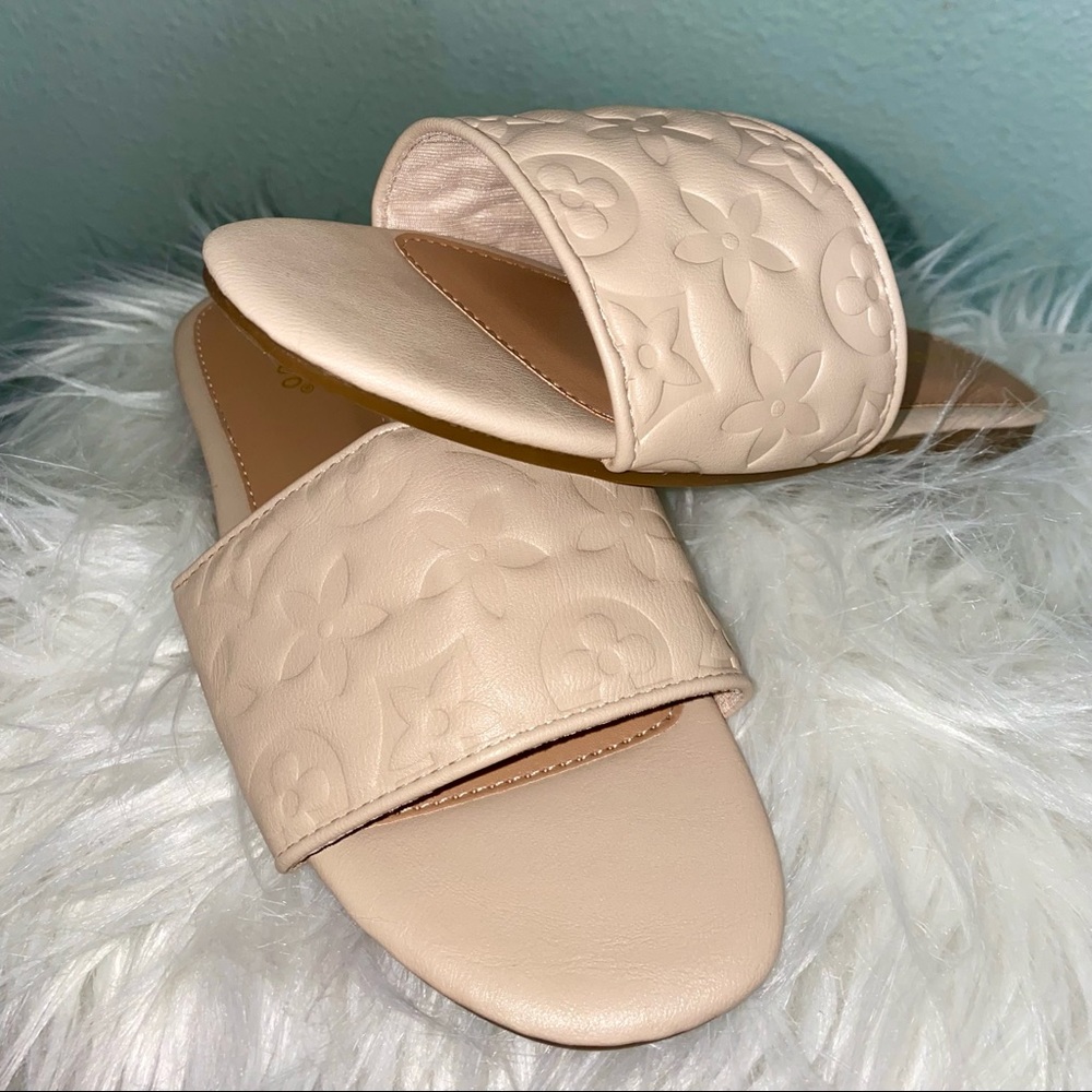 Flower print sandal